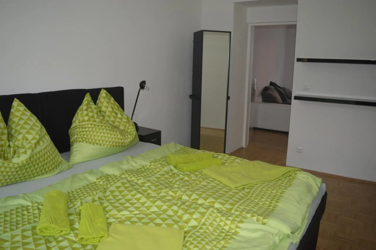 Nette Altbauwohnung Nur 10 Min Von Der City Vienna