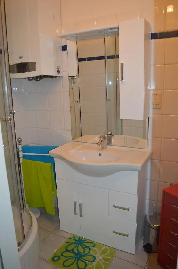 Nette Altbauwohnung Nur 10 Min Von Der City Βιέννη Διαμέρισμα