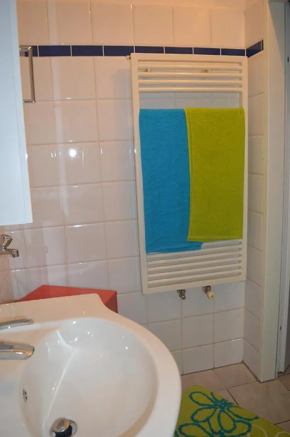 Διαμέρισμα Nette Altbauwohnung Nur 10 Min Von Der City Βιέννη Αυστρία