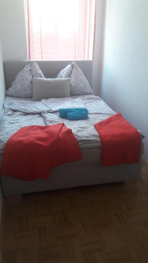 Διαμέρισμα Nette Altbauwohnung Nur 10 Min Von Der City Βιέννη Αυστρία