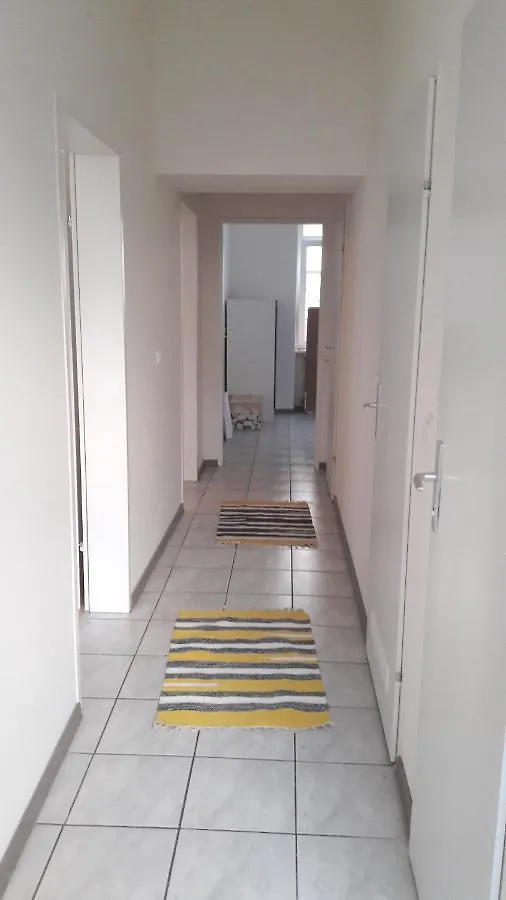 Nette Altbauwohnung Nur 10 Min Von Der City Βιέννη